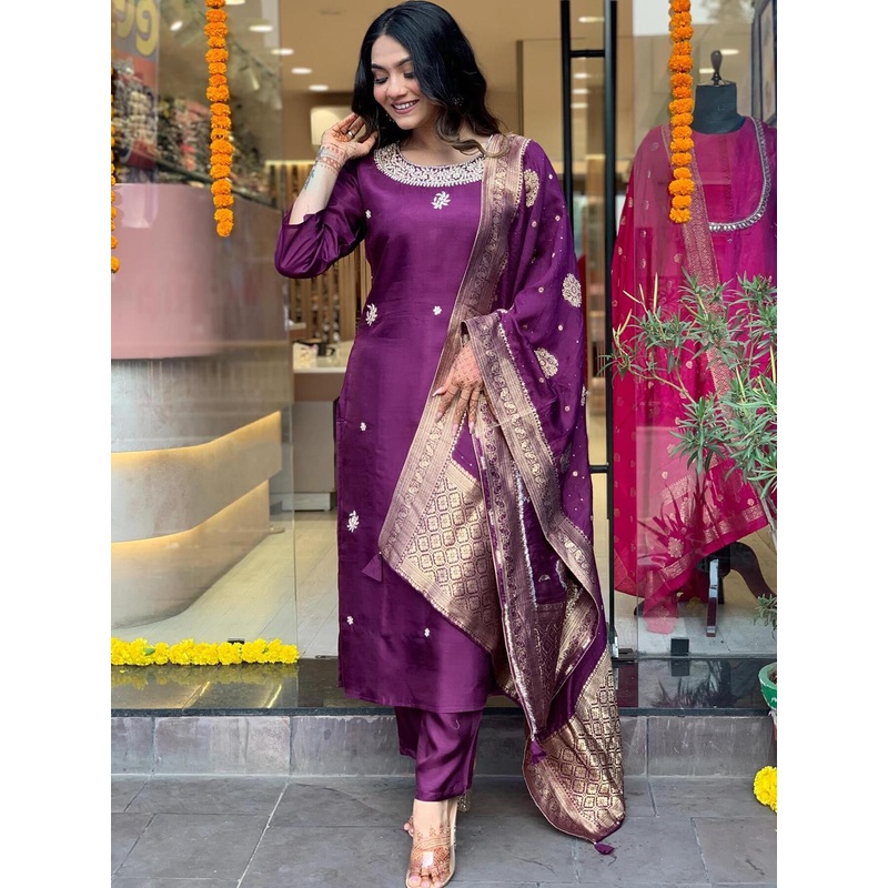 GoSriKi Ethnic Motifs Printed Kurta with Trousers & Dupatta