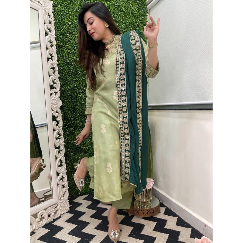 GoSriKi Women Ethnic Motifs Regular Kurta with Trousers & With Dupatta