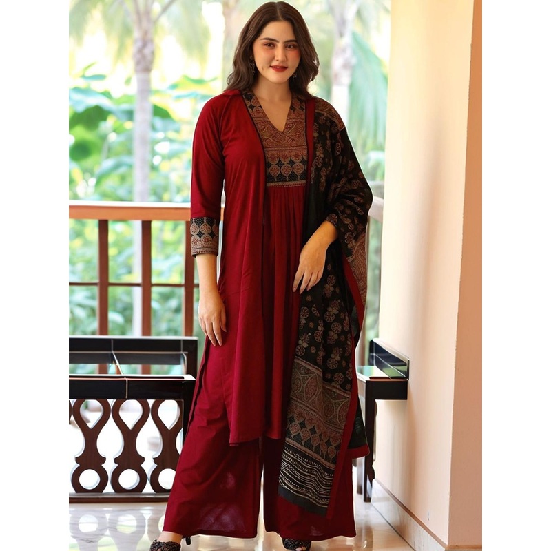 Aaghnya Ethnic Motifs Yoke Design V-Neck Straight Kurta With Palazzos & Dupatta