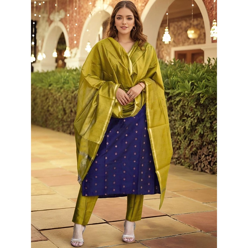 Aaghnya Women Woven Design Woven Design Kurta with Trousers & Dupatta