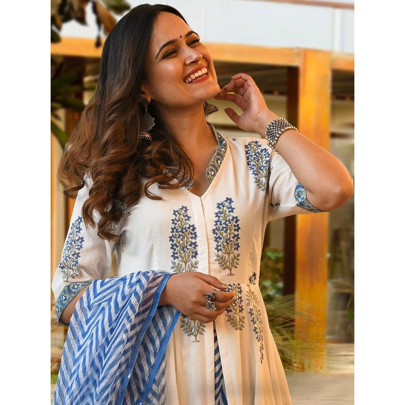 Anouk Rustic Women Ethnic Motifs Printed Tiered Kurta with Trousers and Dupatta