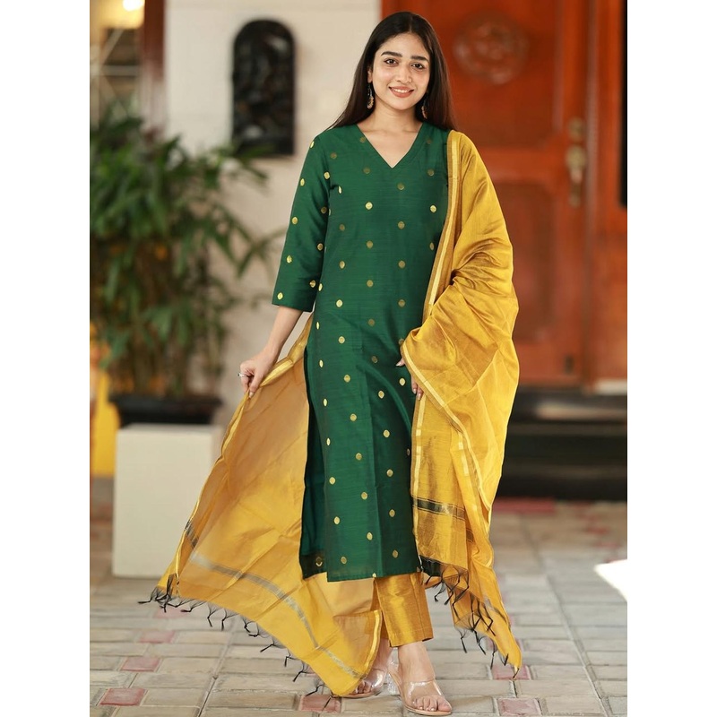 Aaghnya Women Silk Blend Kurta & Trousers With Dupatta