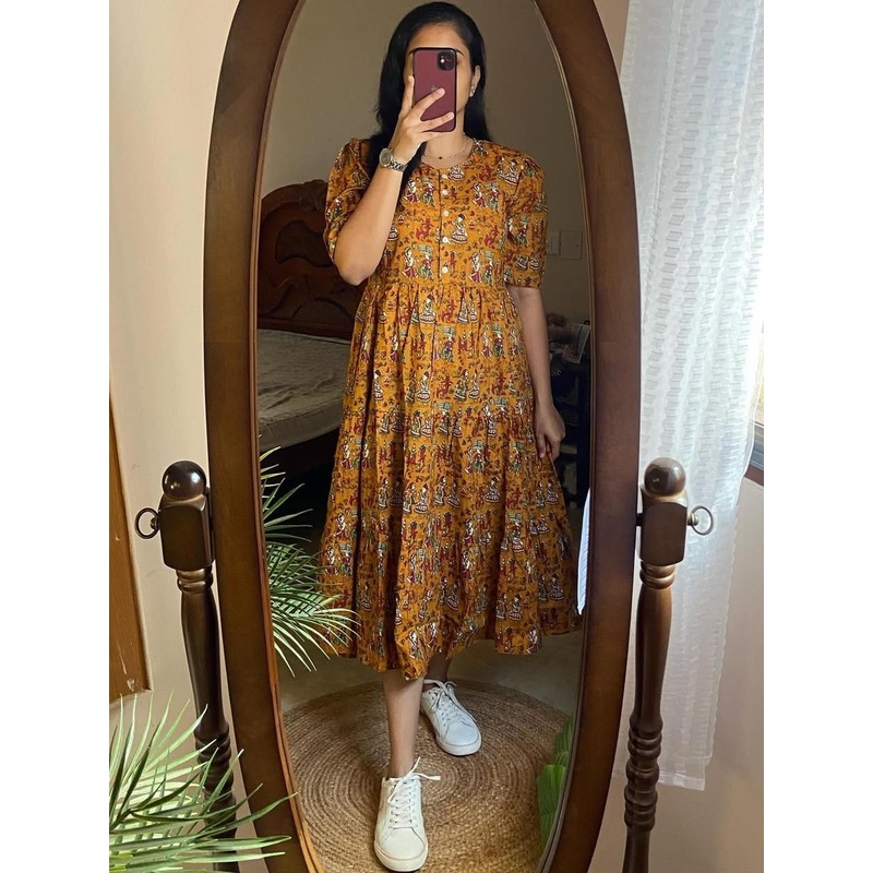 AURIPRX FASHION Women Yellow Viscose Rayon Kurtas