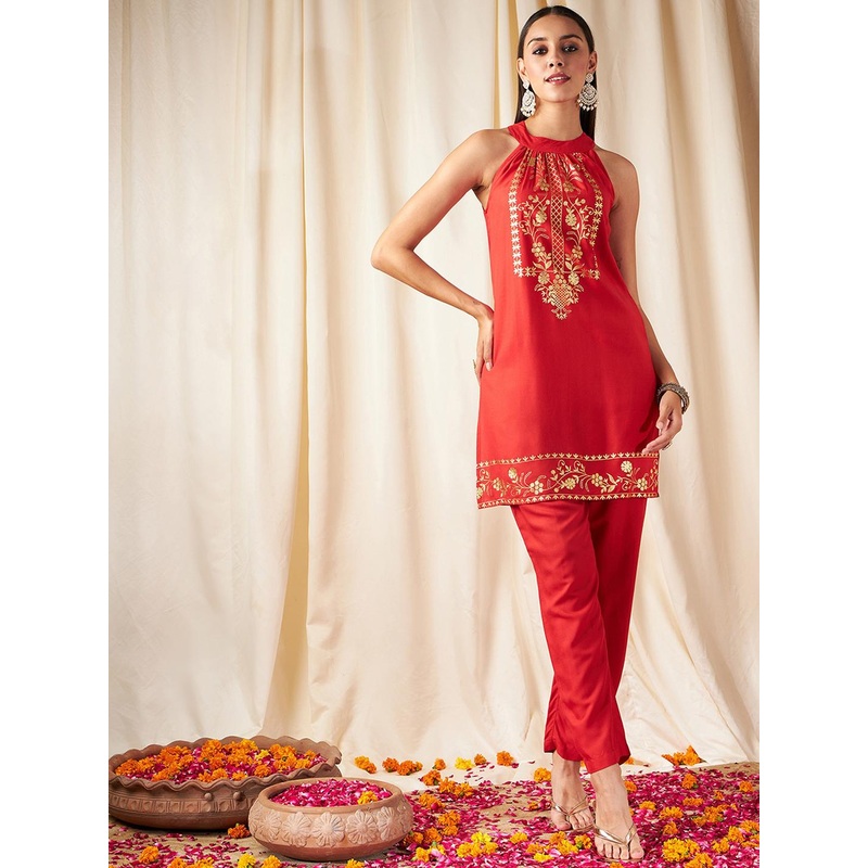 Shae by SASSAFRAS Floral Printed Fusion Kurti with Trousers