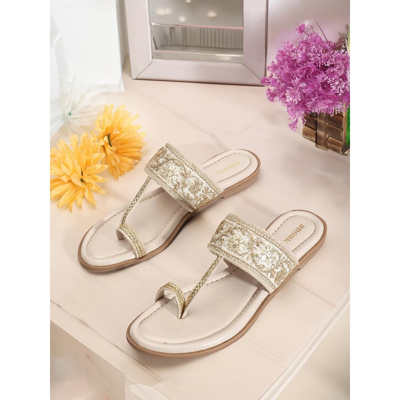 Anouk Cream-Coloured Ethnic Embellished One Toe Flats