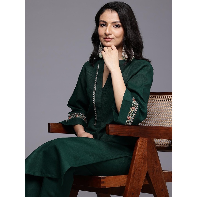 Varanga Ethnic Motifs Embroidered Thread Work Kurta with Trousers