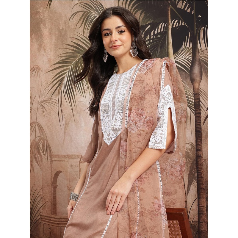 Sangria Yoke Design Regular Thread Work Kurta with Patiala & With Dupatta