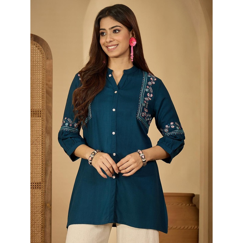 Sangria Women Viscose Rayon Embroidered Straight Kurtis