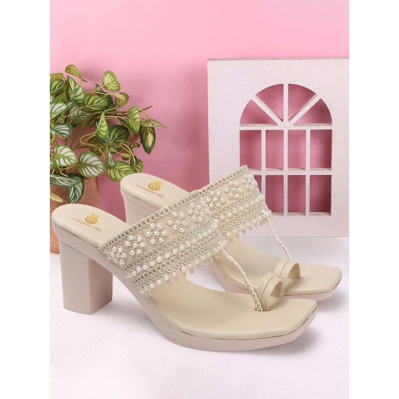 sneakers villa Women Embellished Lightweight & Comfortable  Block Sandals