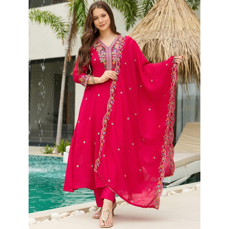 Navlik Women Ethnic Motifs Embroidered Regular Thread Work Kurta Set With Dupatta