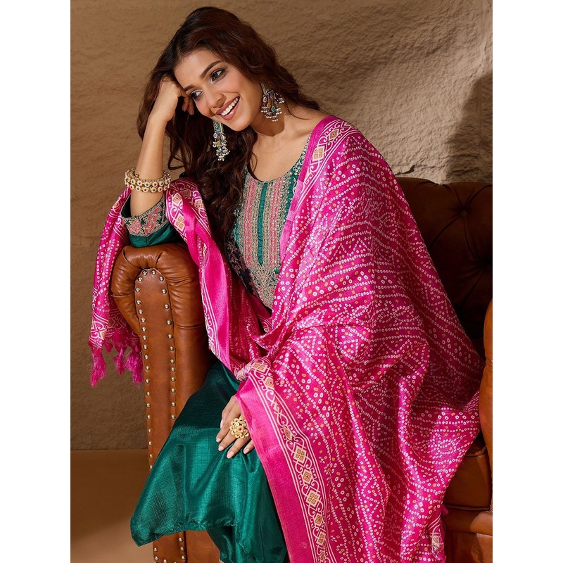 VredeVogel Women Ethnic Motifs Embroidered Kurta with Pyjamas & Dupatta