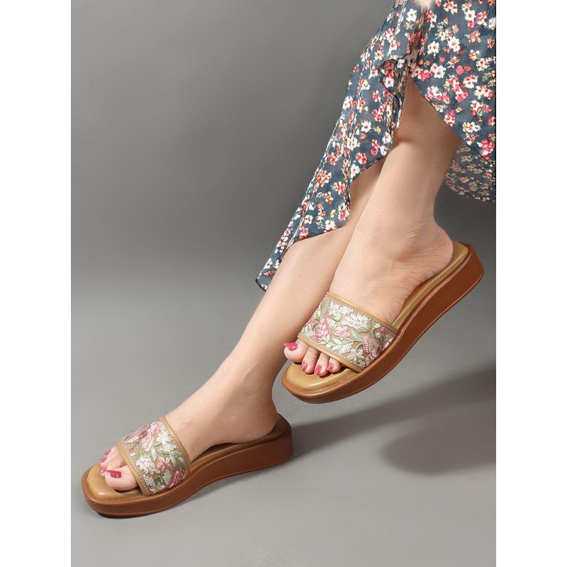 Anouk Women Embroidered Open Toe Flatform Sandals