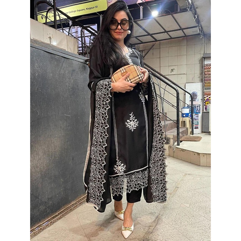 GoSriKi Floral Embroidered Straight Kurta With Trousers & Dupatta