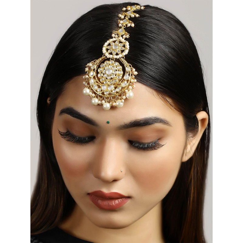 KARATCART Gold-Plated White Kundan-Studded Pearl Beaded Handcrafted Maangtikka