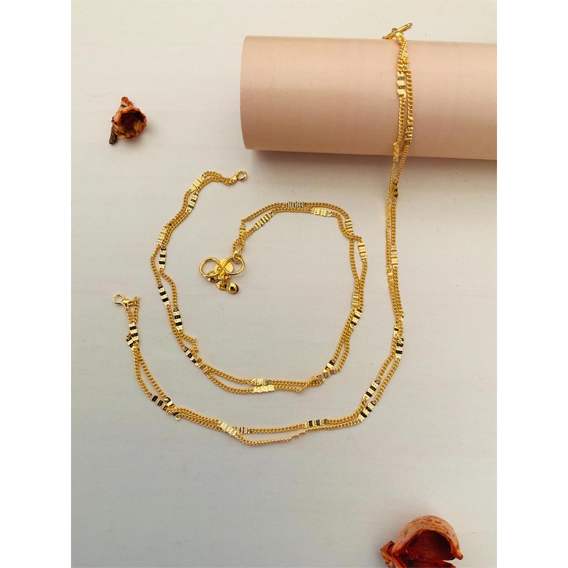 Sangria Gold Toned Set Of 2 Gold-Plated Stones and Beads Anklets