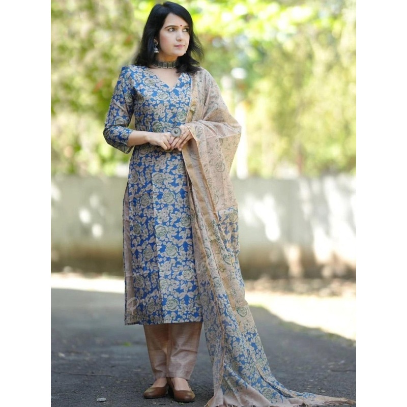 Aaghnya Women’s Blue Rayon Printed Straight Kurta Set With Dupatta