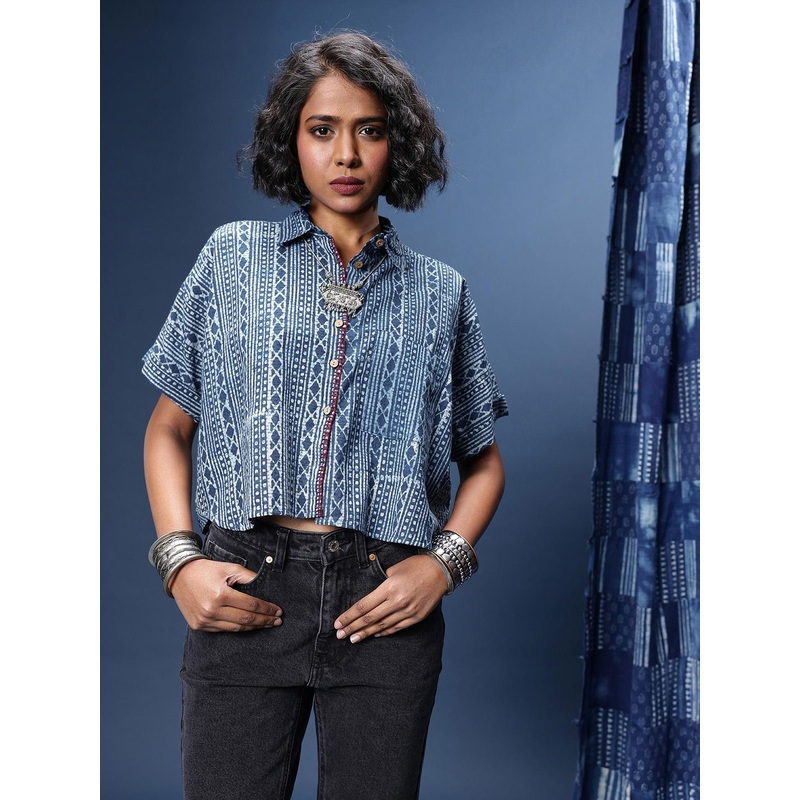 Taavi Indigo Boxy Fit Opaque Geometric Printed Pure Cotton Casual Shirt